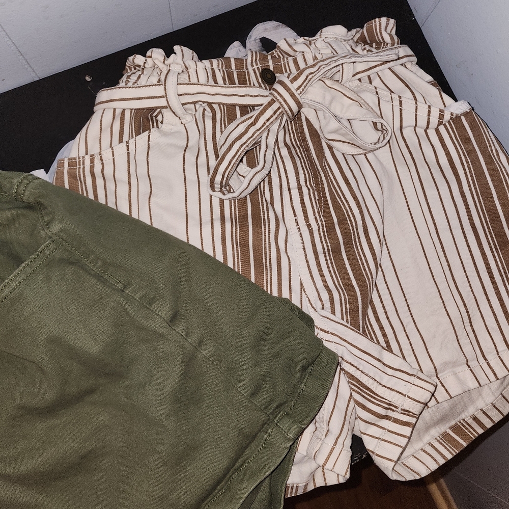 Time and Tru shorts size 8 bundle
